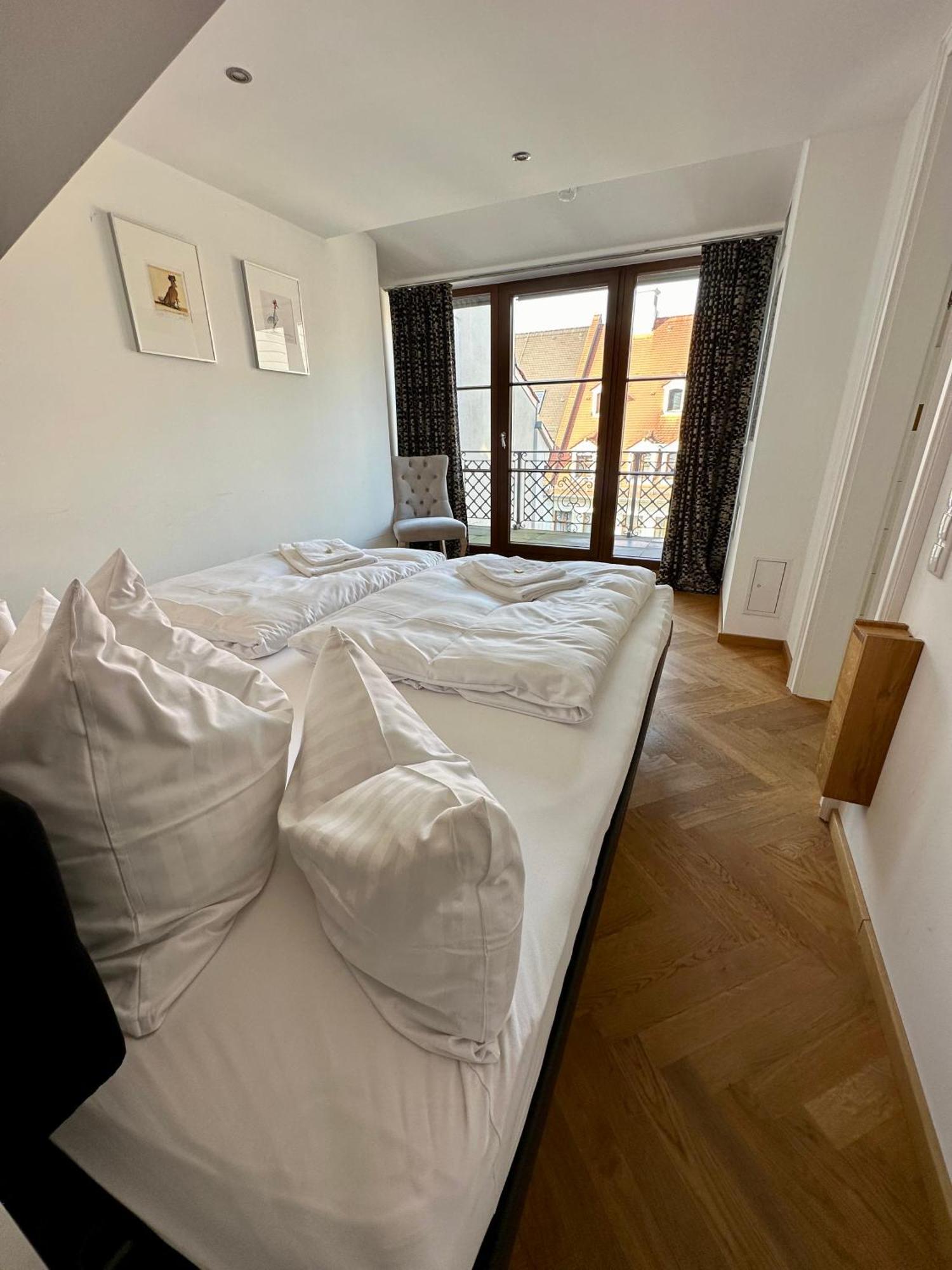 Luxus Suite Mit Einmaligem Blick Auf Die Frauenkirche Dresda Esterno foto